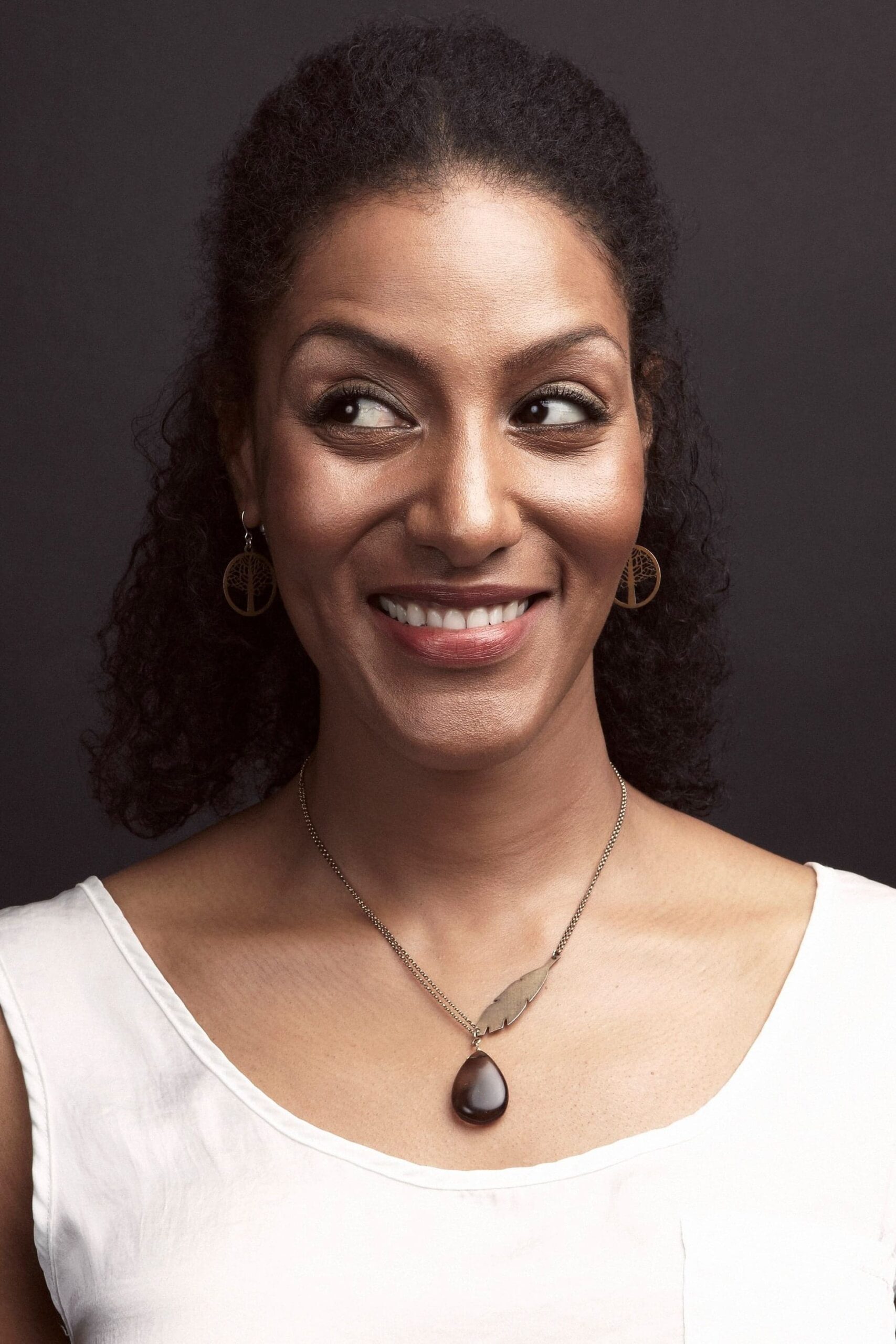 تصویر هنرمند Sarah Jones