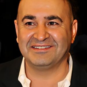 تصویر هنرمند Şafak Sezer