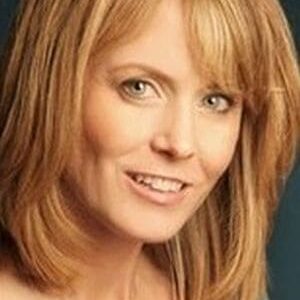 تصویر هنرمند Cheryl Guttridge