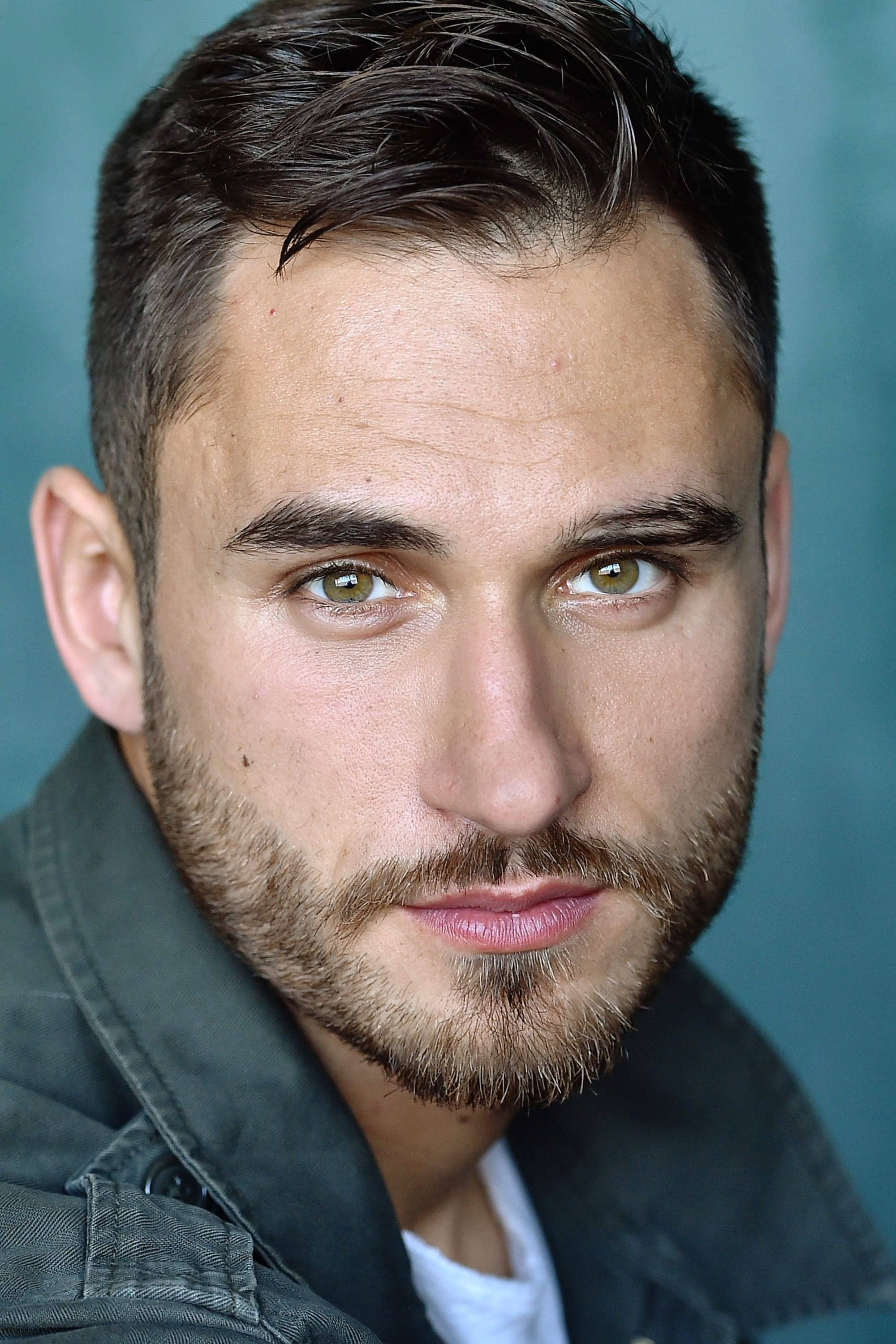 تصویر هنرمند Charlie Clapham