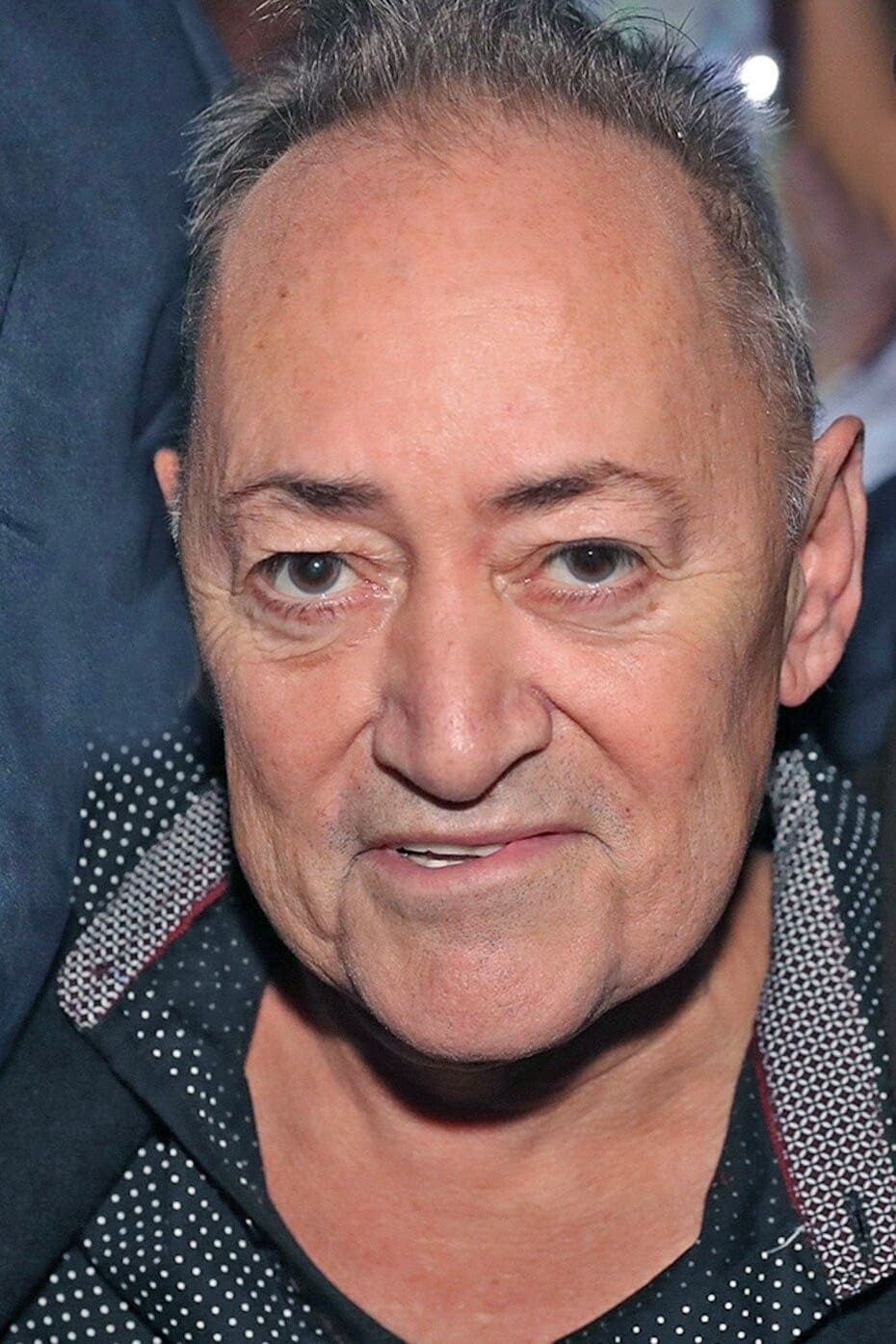 تصویر هنرمند Ángel Salazar