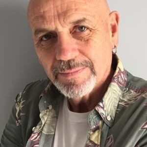 تصویر هنرمند John Banas