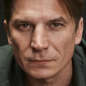 تصویر هنرمند Luka Peroš