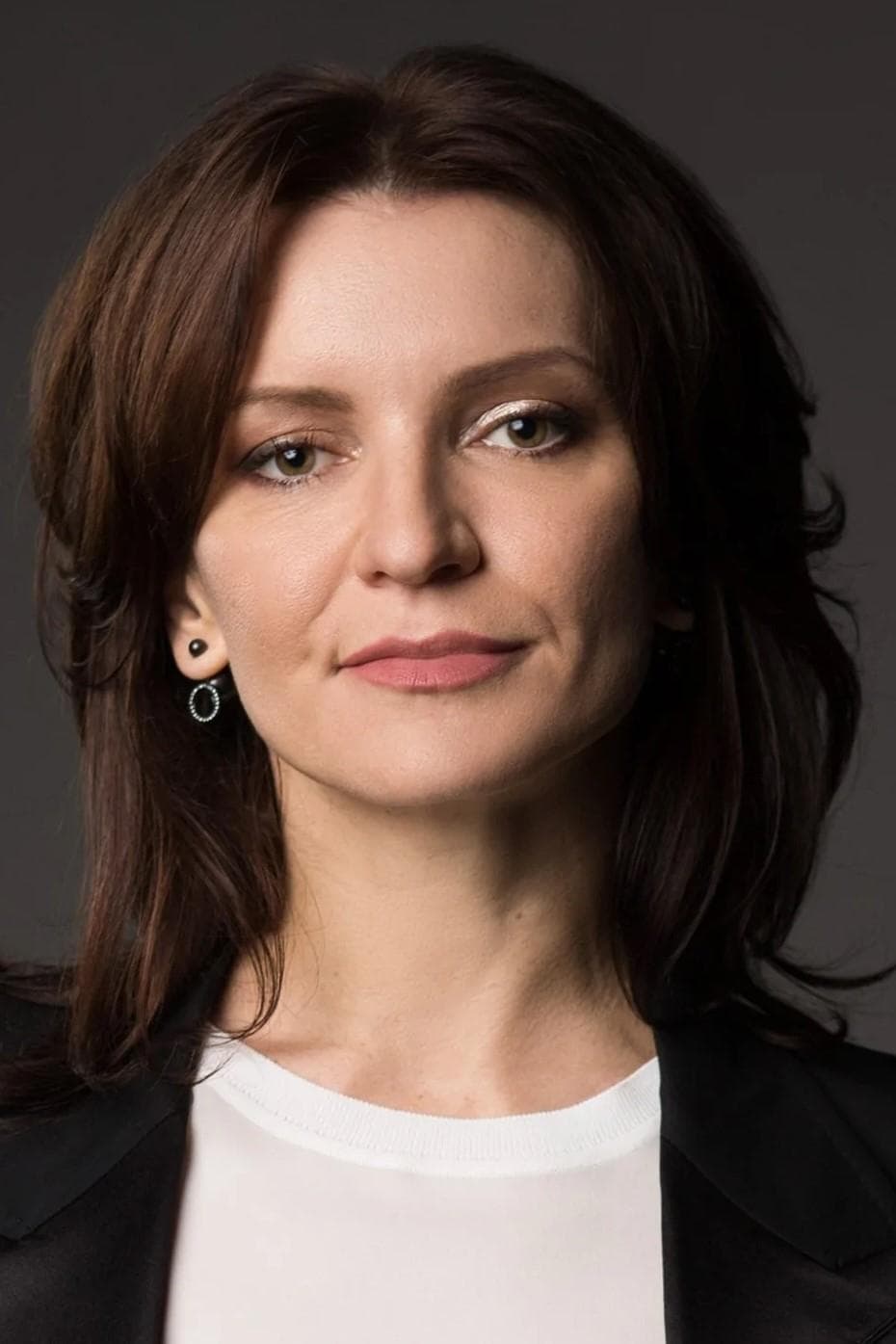 تصویر هنرمند Elvira Dmitrievskaya