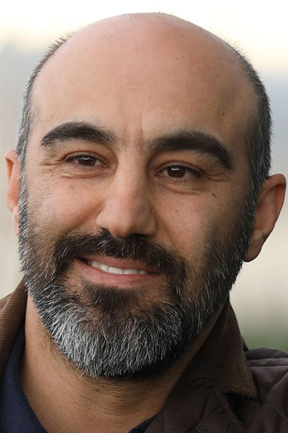 تصویر هنرمند Mohsen Tanabandeh