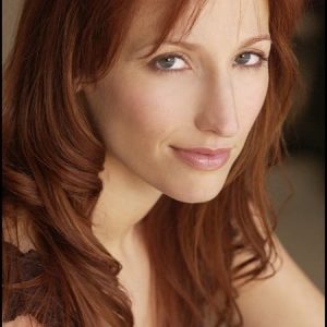 تصویر هنرمند Jennifer Elizabeth