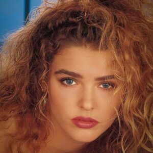 تصویر هنرمند Corinna Harney