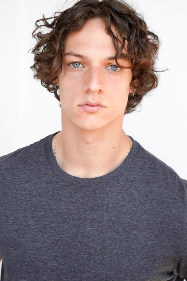 تصویر هنرمند Luke Pierre Roness