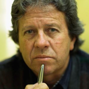 تصویر هنرمند Luis Llosa