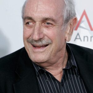 تصویر هنرمند Tom Pollock