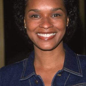 تصویر هنرمند Victoria Dillard