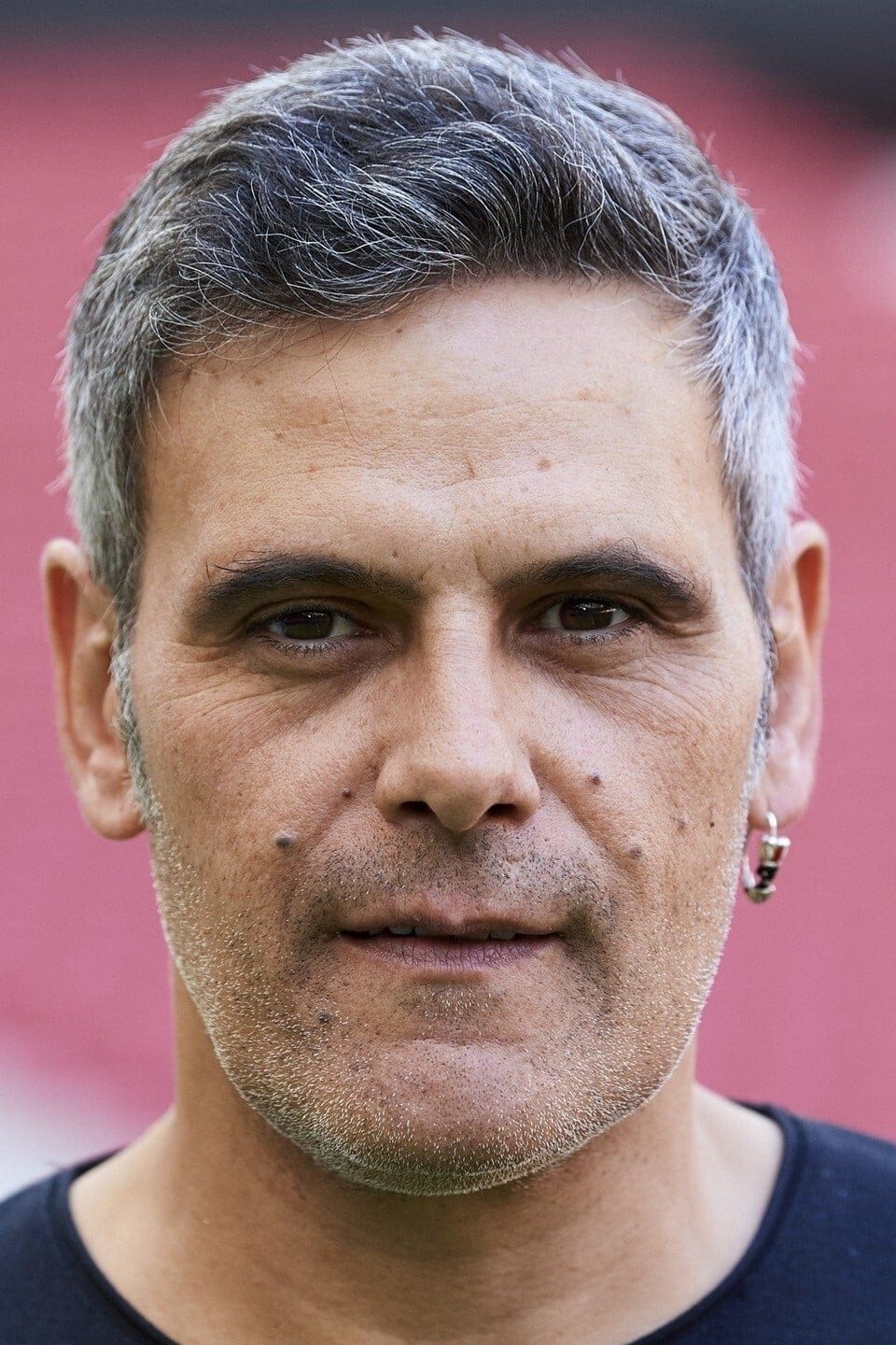 تصویر هنرمند Roberto Enríquez