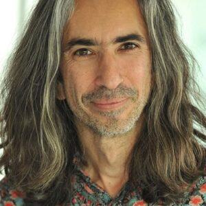 تصویر هنرمند Anand Tucker