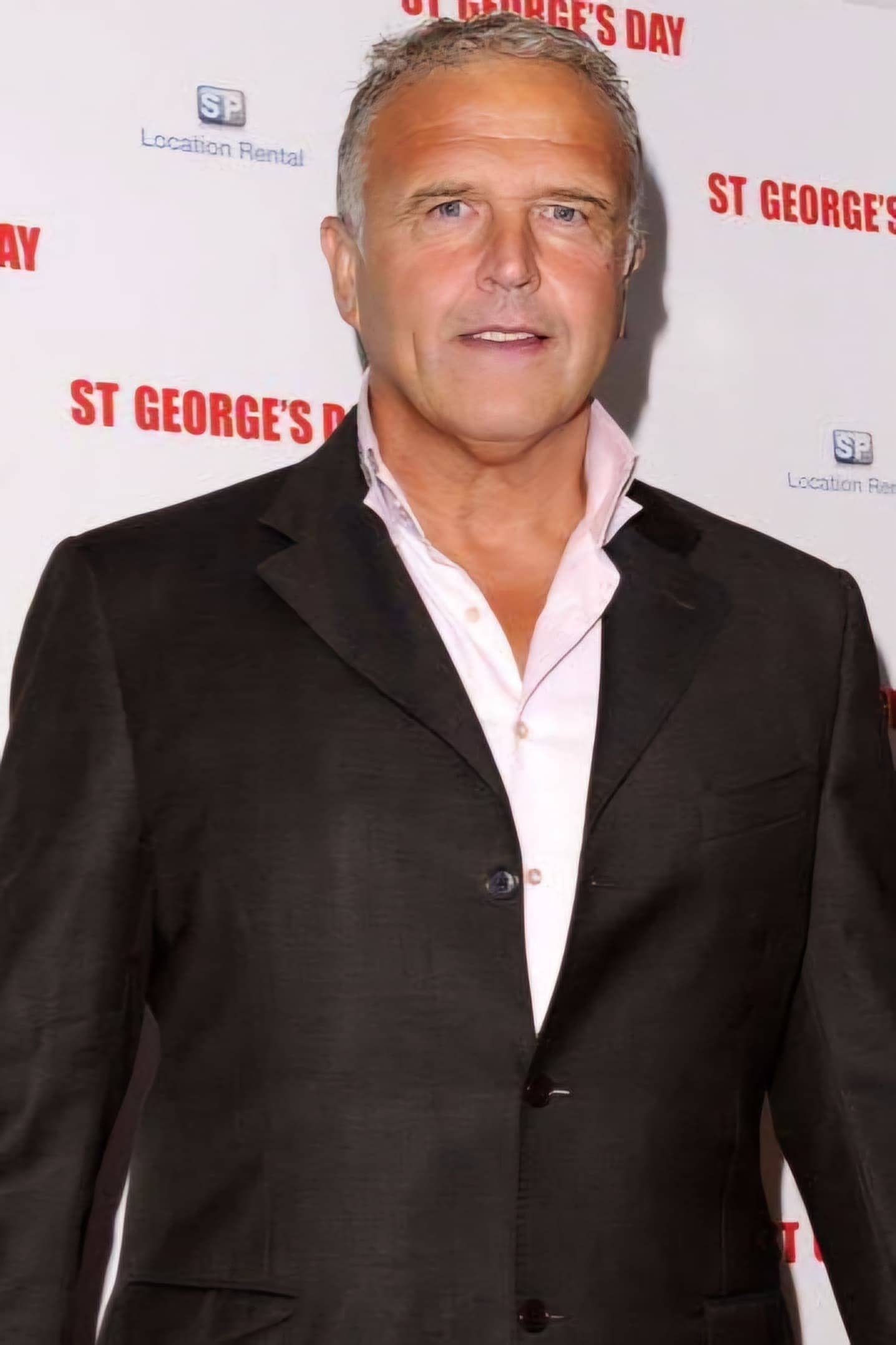 تصویر هنرمند Tony Denham