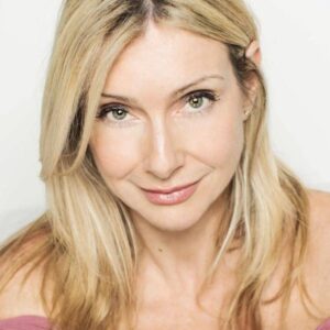 تصویر هنرمند Cindy Dolenc