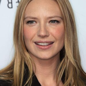 تصویر هنرمند Anna Torv