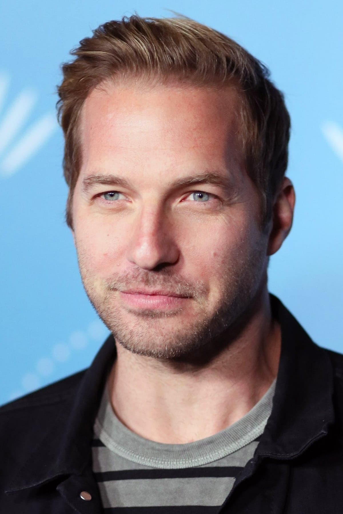 تصویر هنرمند Ryan Hansen