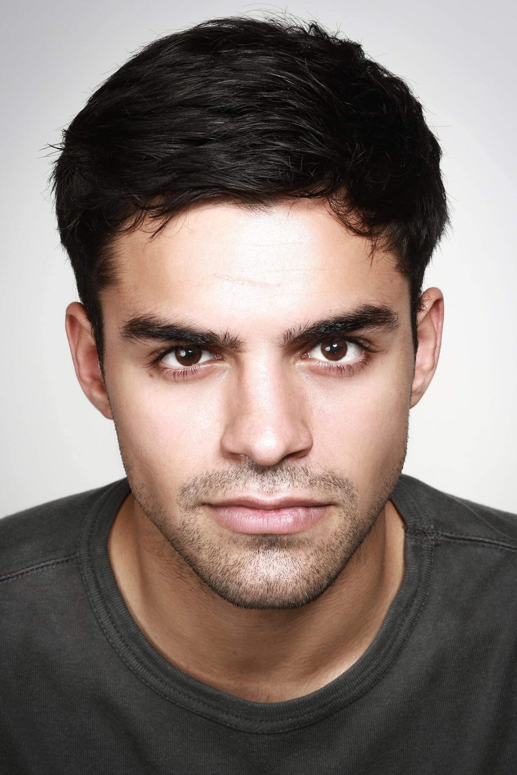 تصویر هنرمند Sean Teale
