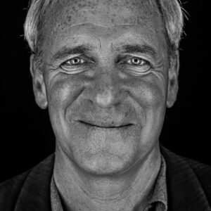 تصویر هنرمند August Zirner