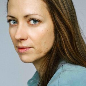 تصویر هنرمند Lily Thibeault