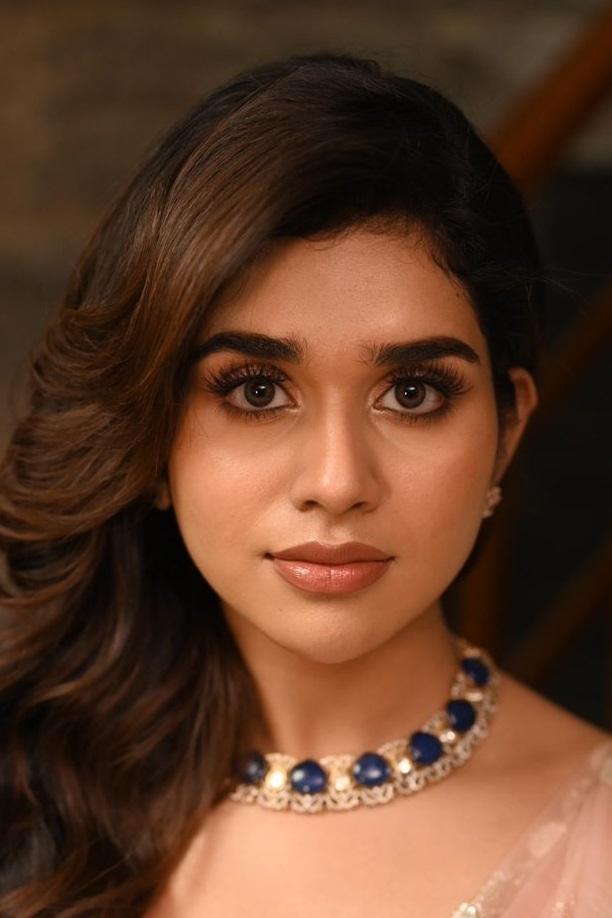 تصویر هنرمند Meenakshi Govindarajan