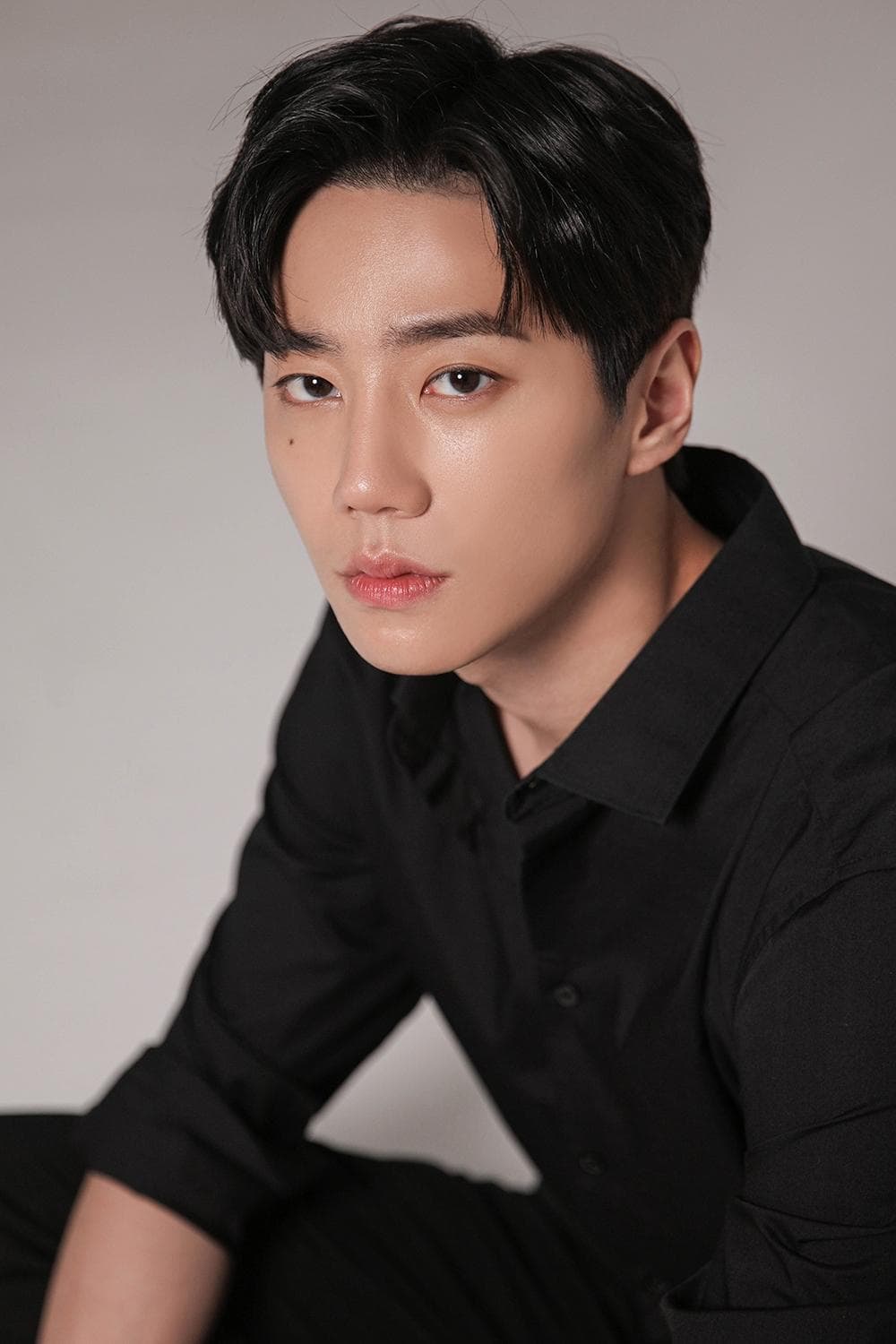 تصویر هنرمند Lee Jun-young