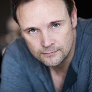 تصویر هنرمند Kirby Morrow