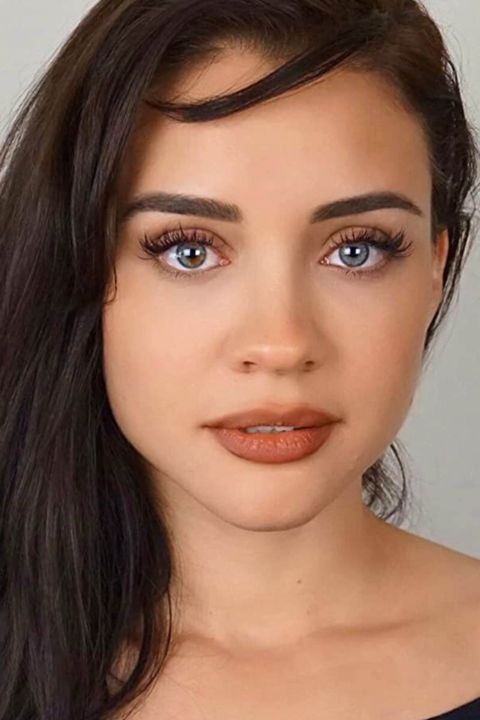 تصویر هنرمند Katalina Viteri