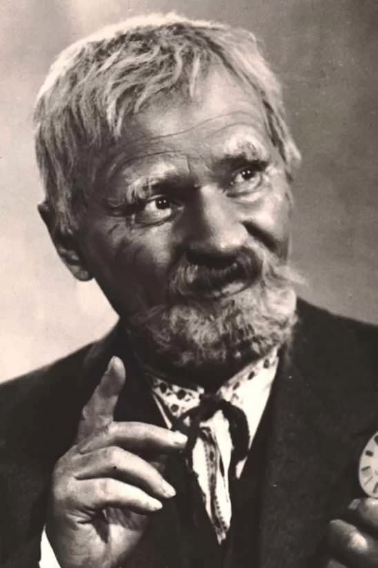 تصویر هنرمند Dmytro Milyutenko
