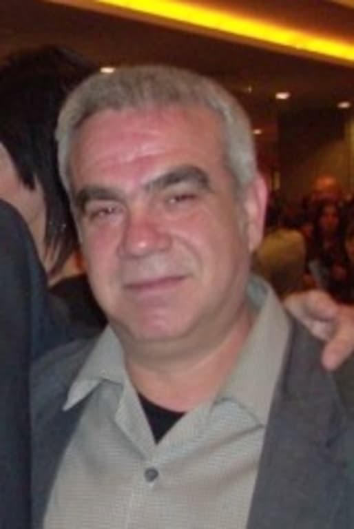 تصویر هنرمند Ayhan Ergürsel