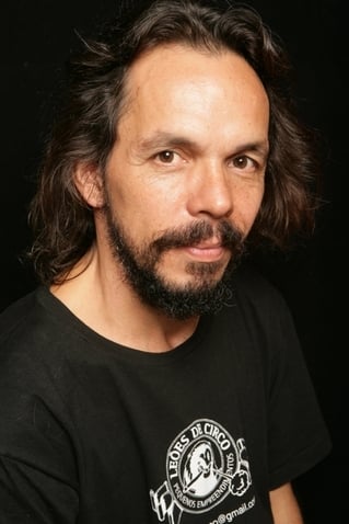 تصویر هنرمند Julio Adrião