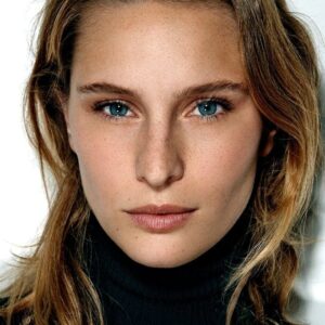 تصویر هنرمند Laura Malvarosa