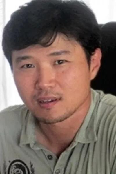 تصویر هنرمند Hwang Sang-jun