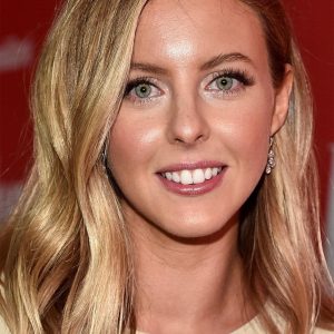 تصویر هنرمند Hallie Meyers-Shyer