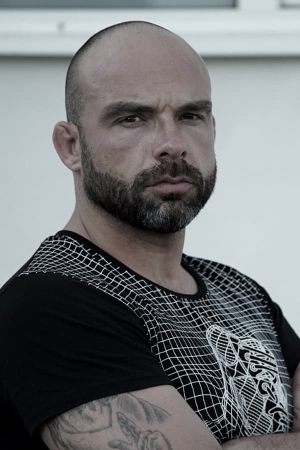 تصویر هنرمند Dimitar Doychinov