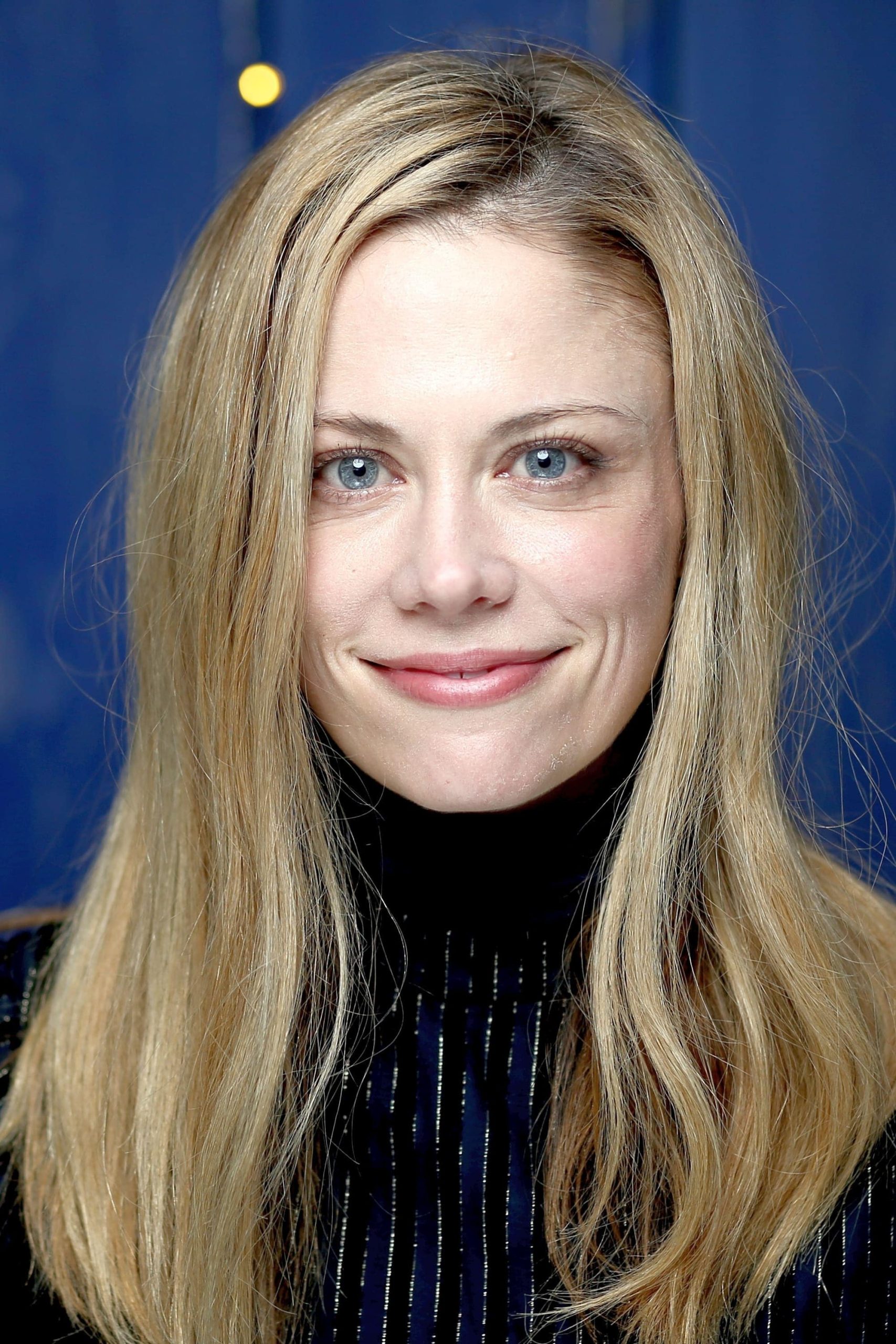 تصویر هنرمند Claire Coffee
