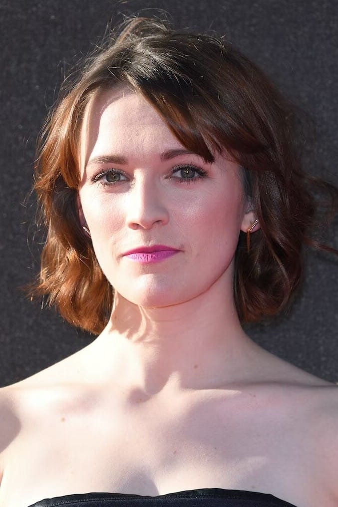 تصویر هنرمند Charlotte Ritchie
