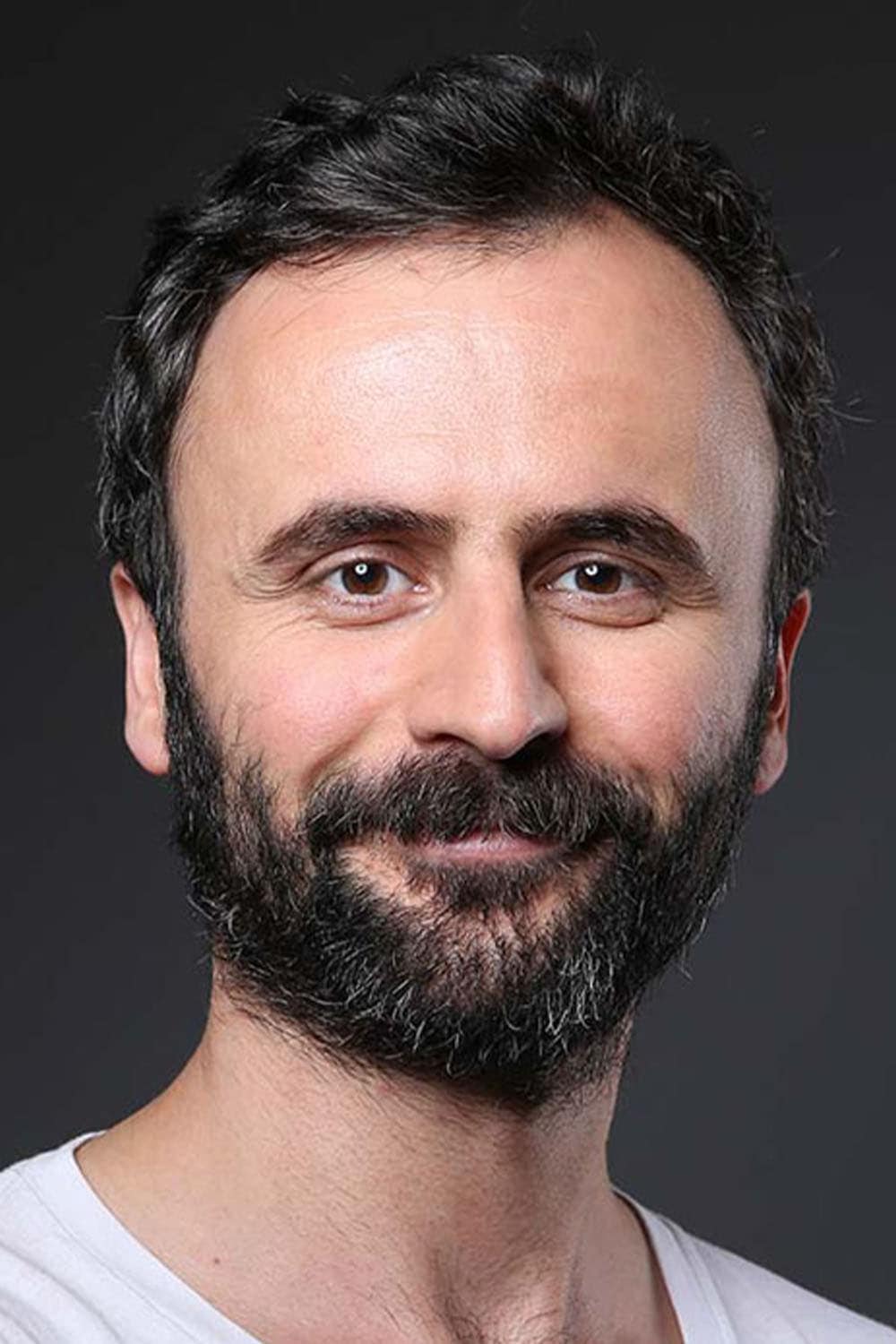 تصویر هنرمند İlyas Özçakır