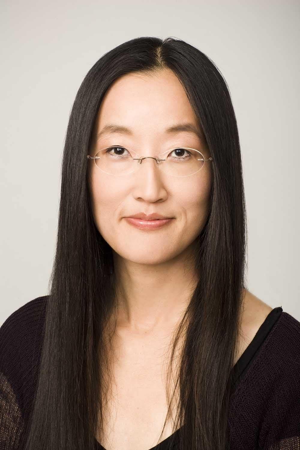 تصویر هنرمند Jennifer Yuh Nelson