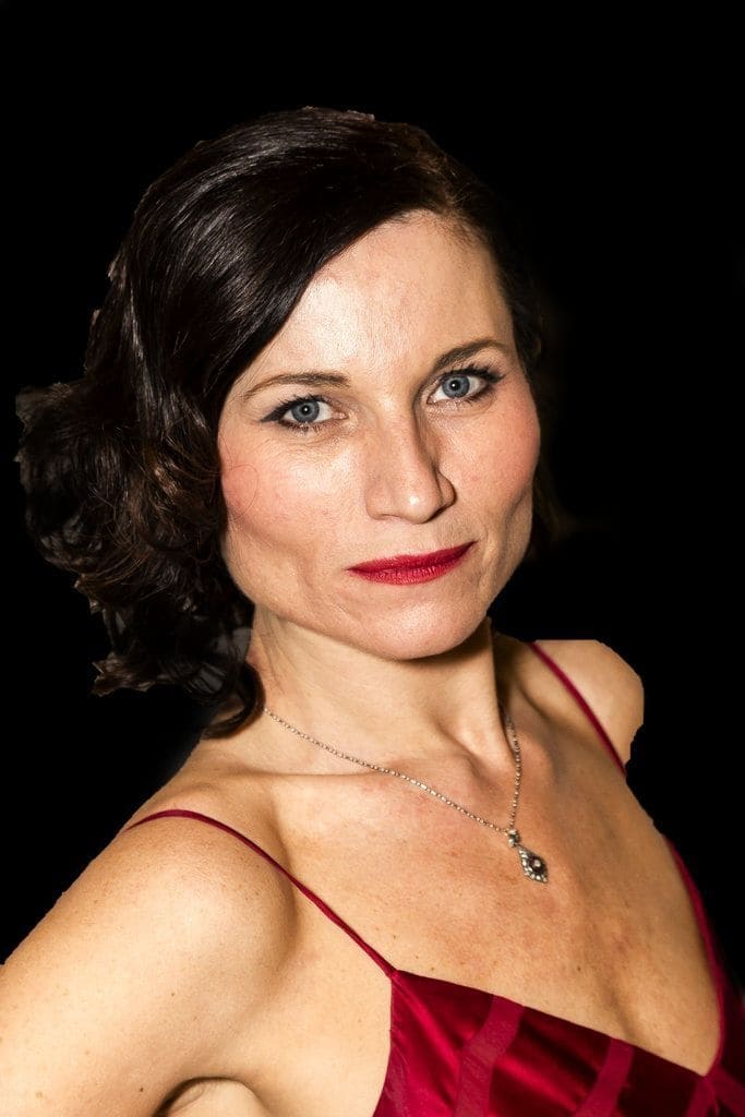 تصویر هنرمند Kate Fleetwood