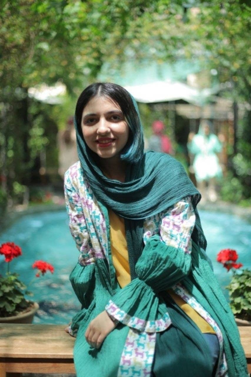 تصویر هنرمند Kimia Hosseini