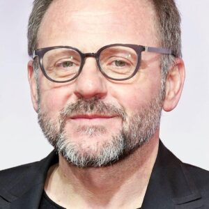 تصویر هنرمند Samuel Finzi