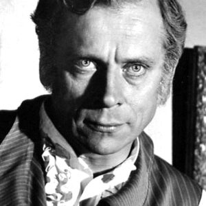 تصویر هنرمند Ivan Triesault