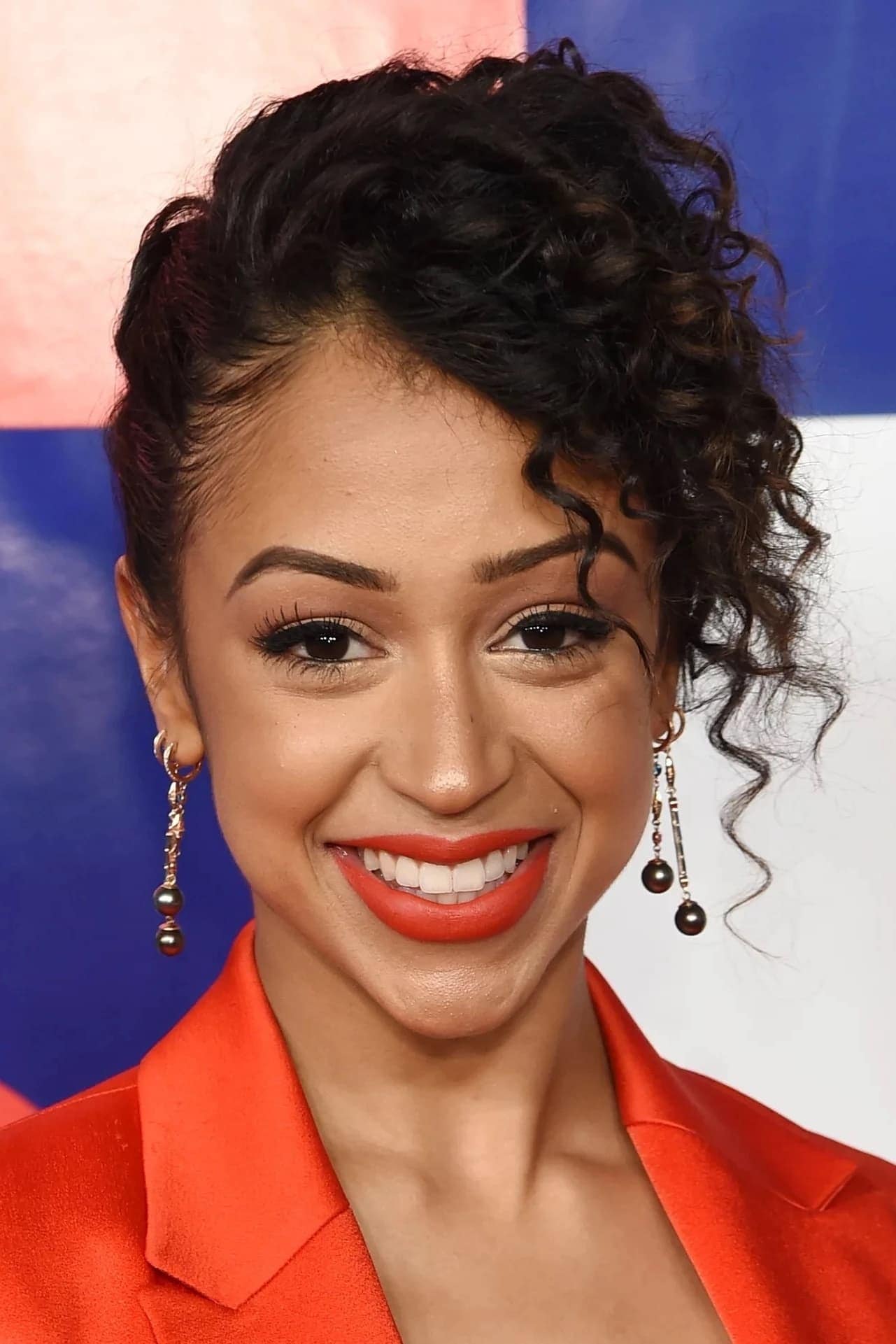 تصویر هنرمند Liza Koshy