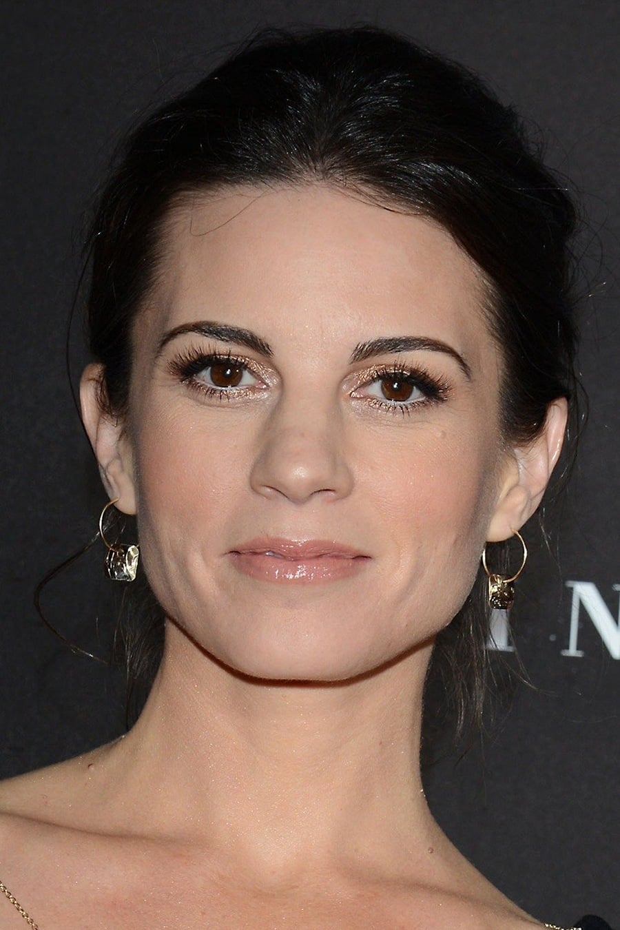 تصویر هنرمند Leah Cairns