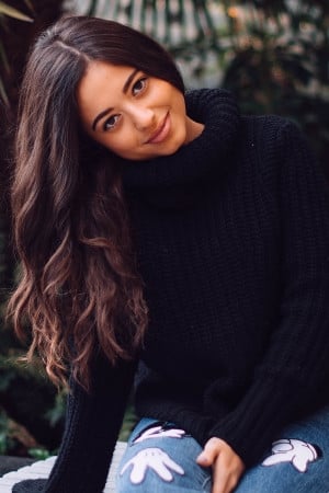 تصویر هنرمند Caitlin Mitchell-Markovitch