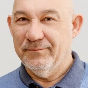 تصویر هنرمند Andrzej Blumenfeld