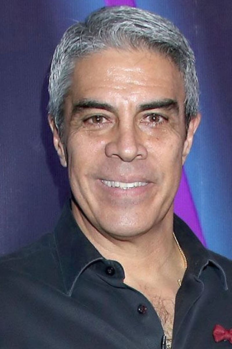 تصویر هنرمند Luis Gatica