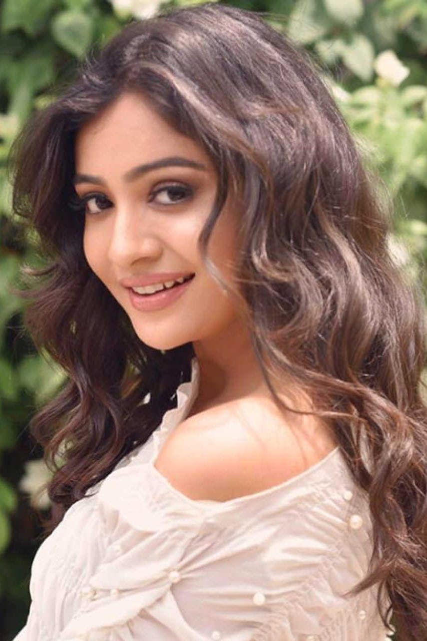 تصویر هنرمند Shraddha Dangar