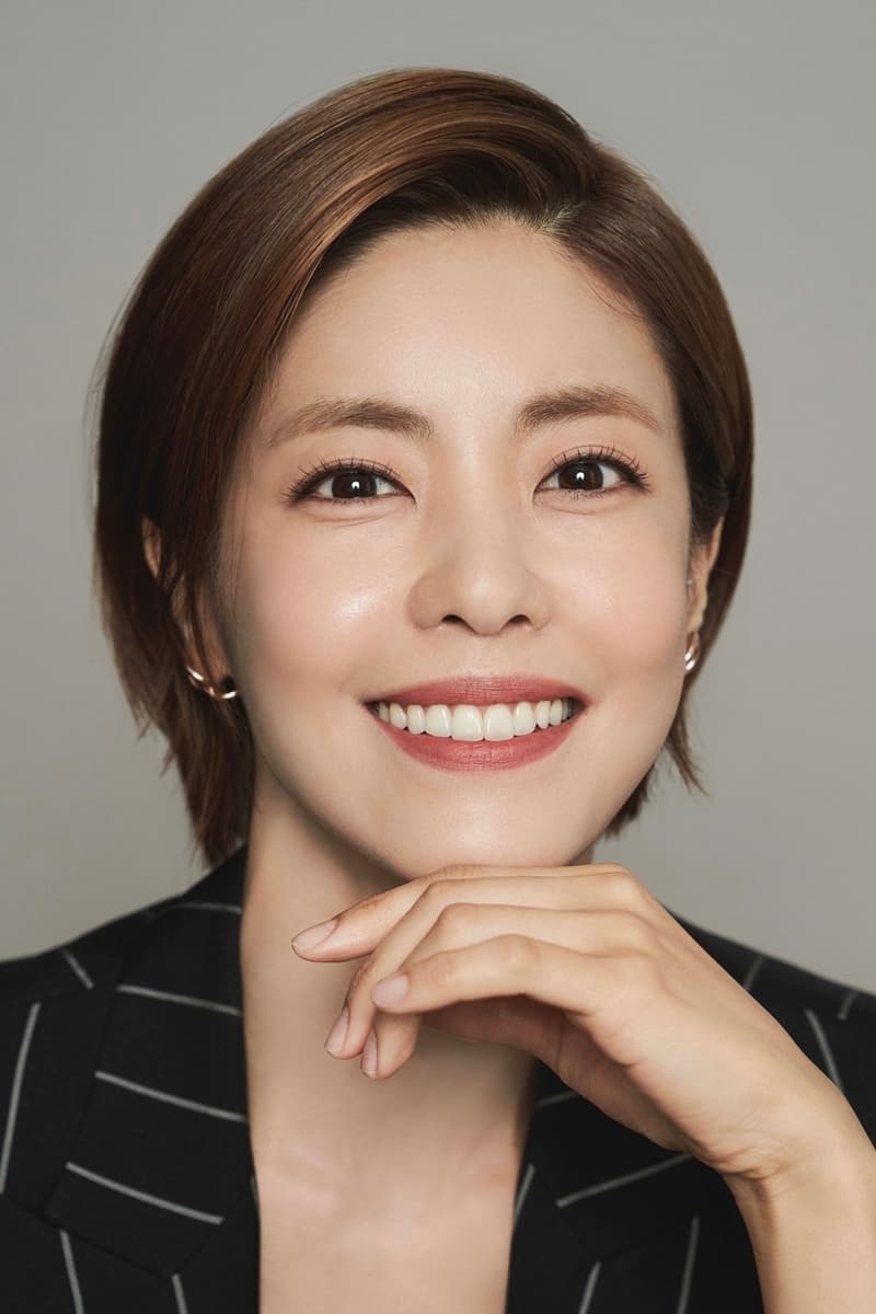 تصویر هنرمند Lee Yoon-ji